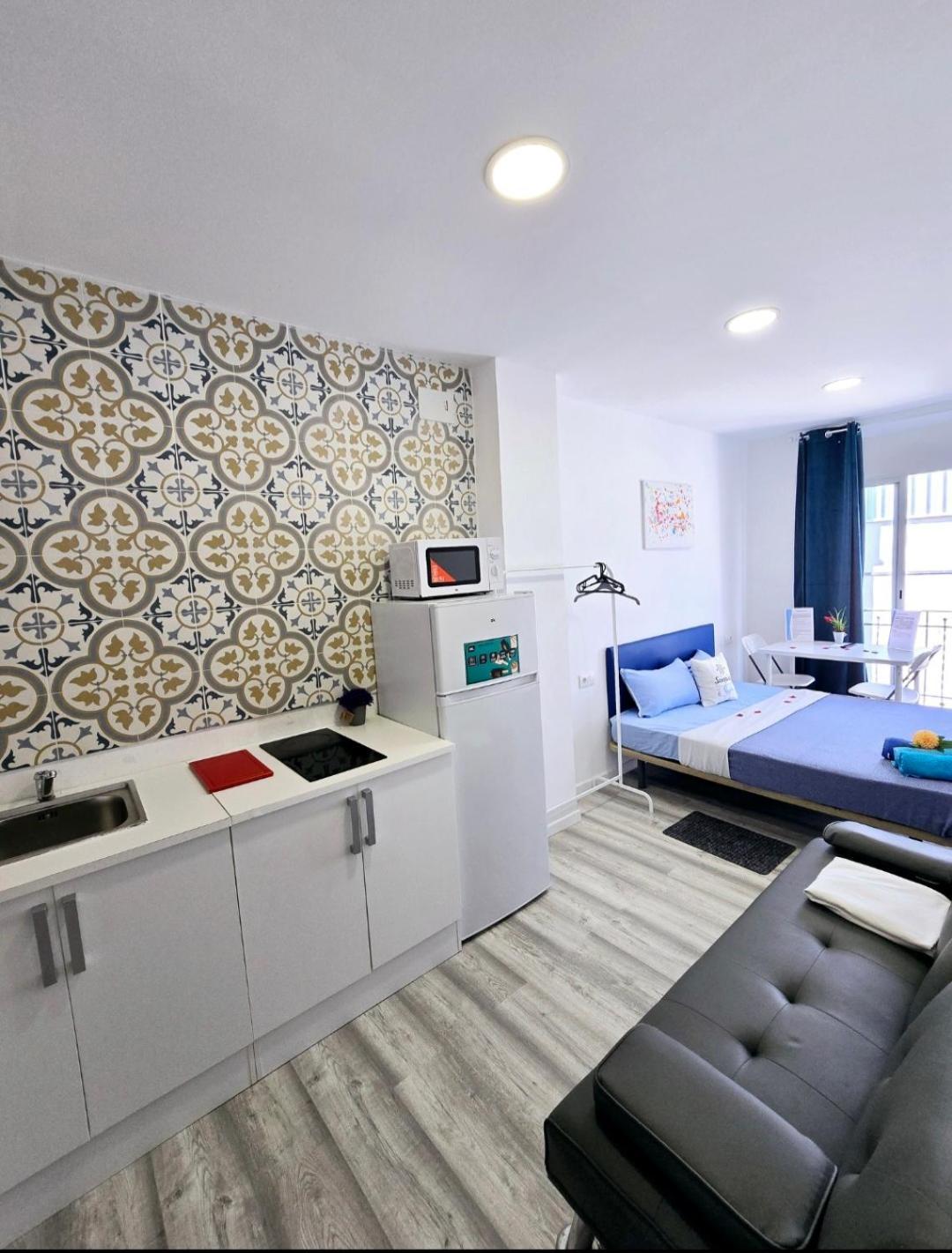 Apartamento Metro Manises Y Aeropuerto ภายนอก รูปภาพ